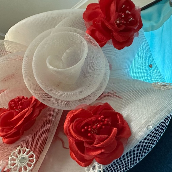 Kentucky Derby White & Red Hat